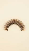 Lash Set with Dramatic Volume